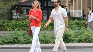 Tατιάνα Μπλάτνικ – Σάκης Τανιμανίδης | Βόλτα στο κέντρο της Αθήνας