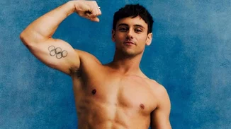 Tom Daley, ο βρετανός Ολυμπιονίκης που πλέκει όταν δεν προπονείται για τους Ολυμπιακούς Αγώνες