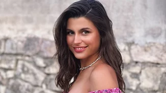 "Άγιος Έρωτας" | Η Δανάη Παππά αγκαλιά με την τηλεοπτική της κόρη στην πιο γλυκιά φωτογραφία