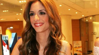 Η Σοφία Καρβέλα δείχνει το σώμα της | "Αρνούμαι να αποδεχτώ αυτό που είμαι και είμαι υπέυθυνη για αυτό"