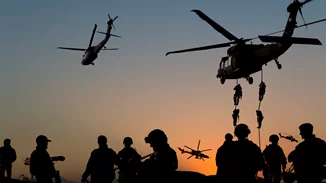 Μανώλης Ανδρουλάκης | Αγωνία για τον Ελληνα πρόξενο στη Μαριούπολη - Ο τελευταίος διπλωμάτης της ΕΕ στην περιοχή