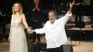 Σταύρος Ξαρχάκος & Ηρώ Σάια | Αδημοσίευτες φωτογραφίες από τον γάμο τους στη Βάρκιζα