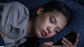 Πόλεμοι, τροχαία, κακοποίηση | Πώς η έκθεση σε αρνητικές ειδήσεις επηρεάζει την υγεία μας;