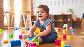 Λιγότερα παιχνίδια στο παιδικό δωμάτιο | 5 tips για να τα καταφέρεις