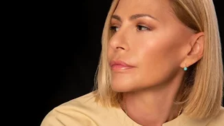 Η Τζένη Μπαλατσινού στην Πάτμο