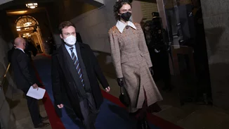 Ella Emhoff | Η θετή κόρη της Kamala Harris υπέγραψε με πρακτορείο μοντέλων