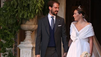 Φίλιππος Γλύξμπουργκ - Nina Flohr | Το ελληνικό στοιχείο στη χριστουγεννιάτικη κάρτα τους