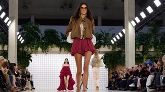 Οι 4 πιο πρωτότυποι χρωματικοί συνδυασμοί για να δοκιμάσεις στις εμφανίσεις του καλοκαιριού