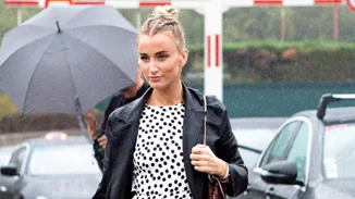 Το ιδανικό πανωφόρι για τις βροχερές ημέρες του φθινοπώρου