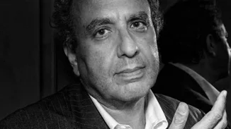 Ο Χρήστος Χωμενίδης είδε το "Poor Things" του Γιώργου Λάνθιμου, και δεν πίστευε στα μάτια του