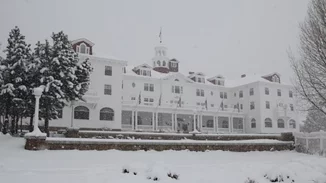 "Επισκέπτες νιώθουν το βάρος μιας αόρατης παρουσίας να κάθεται στην άκρη του κρεβατιού τους"