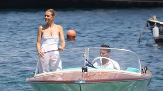 Φόρεσε το κοστούμι όπως η Βίκυ Καγιά για άψογες εμφανίσεις