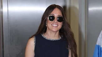 Η Καλομοίρα στο σχολείο των παιδιών της | Δεν κρύβει την υπερηφάνεια της