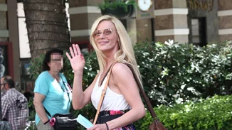 Το κοστούμι της Ζέτας Μακρυπούλια είναι η ανανέωση που χρειάζεται στο office style σου