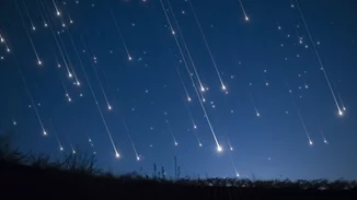 Κορυφώνονται απόψε και στην Ελλάδα οι διάττοντες Τεταρτίδες, η πρώτη βροχή από "πεφταστέρια" του 2023