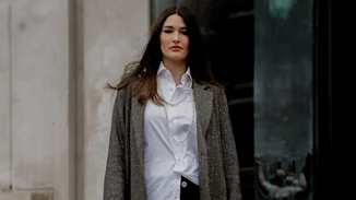 Τα 5 tops που συνδυάζουν τα fashion it girls με τα τζιν τους την άνοιξη