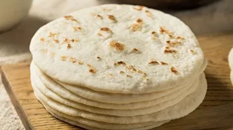 Σπιτικές τορτίγιες που λιώνουν στο στόμα – Νόστιμες, μαλακές και αφράτες