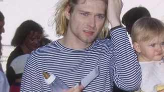 Kurt Cobain | "Γελάνε με εμένα επειδή είμαι διαφορετικός, γελάω με όλους γιατί είναι ίδιοι".