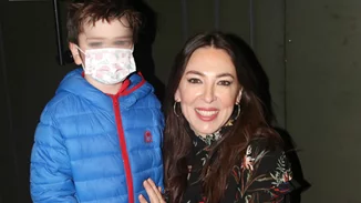 Αλίκη Κατσαβού | Ο γιος της, Φοίβος, τής ζήτησε να πάνε στον τάφο του Κώστα Βουτσά (εικόνα)