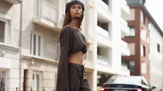 Με άρωμα ποπ κορν, ζεστής βανίλιας και κρίνου | Αυτά είναι τα body mists που θα λατρέψουμε το φθινόπωρο