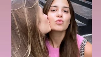 Αλεξάνδρα Κωστοπούλου | Η σπάνια selfie με την αδερφή της, Αμαλία