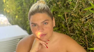 Η Δανάη Μπάρκα δοκίμασε το χρώμα στο μανικιούρ που ταιριάζει σε όλες τις γυναίκες