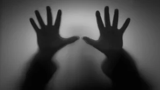 Μέσα στο μυαλό του εγκλήματος | Γιατί το true crime μας καθηλώνει τόσο πολύ;