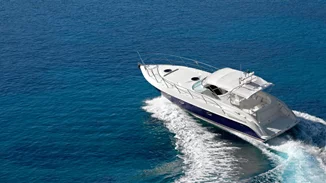 Ημιβύθιση ταχύπλοου μεταξύ Αίγινας και Πειραιά -Καλά στην υγείας τους οι 8 επιβαίνοντες