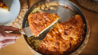 Η πιο εύκολη τυρόπιτα που έχεις δοκιμάσει | Χωρίς αλεύρι με 3 μόνο υλικά