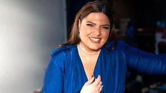 Δανάη Μπάρκα | Η ανθοδέσμη και το χειρόγραφο σημείωμα που δέχτηκε στη Θεσσαλονίκη