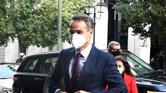 Παρέμβαση Μητσοτάκη για τον ηθοποιό - σκηνοθέτη που κατηγορείται για παιδεραστία | Να αποδοθεί δικαιοσύνη