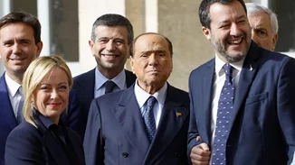 Ιταλία | Με λευχαιμία διαγνώσθηκε ο Σίλβιο Μπερλουσκόνι - Νοσηλεύεται σε ΜΕΘ