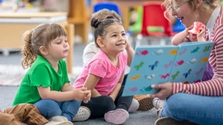 "Το παιδί μου δεν συγκεντρώνεται"- Η εργοθεραπεύτρια εξηγεί ποια είναι η μέση διάρκεια προσοχής ανά ηλικία (και μας ξε-αγχώνει)