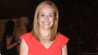 Έλενα Μαυρίδου | Χαμογελαστή ξανά - Η αλλαγή στα μαλλιά της