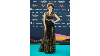 Barbara Pravi | Η Γαλλίδα που εντυπωσίασε φέτος στην Eurovision