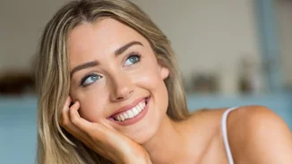 5 κρέμες που "σβήνουν" τα σημάδια κούρασης από το πρόσωπο