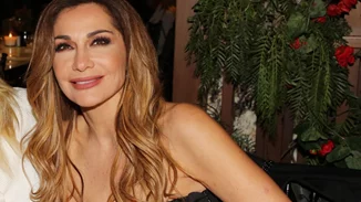 Δέσποινα Βανδή & Μαρία Τζομπανάκη | Για φαγητό σε κρητικό εστιατόριο