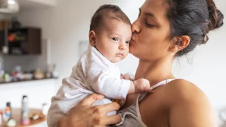 Μητρότητα στην Ελλάδα | Αυτό και αν είναι challenge!