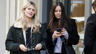 Αμαλία και Αλεξάνδρα Κωστοπούλου | Συναντήθηκαν μετά από δύο χρόνια πριν τη βάφτιση του αδερφού τους