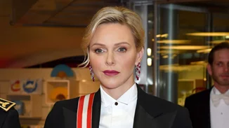 Πριγκίπισσα Σαρλίν | Πιο όμορφη από ποτέ στην πρώτη της εμφάνιση με την οικογένειά της