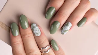 10 τροπικά μανικιούρ που θα σε κάνουν να νιώθεις πως βρίσκεσαι ακόμα διακοπές