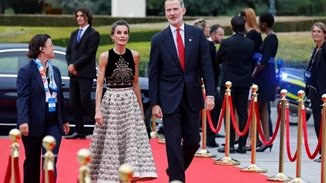 Οι royals στο Παρίσι για τους Ολυμπιακούς Αγώνες | Οι κομψές εμφανίσεις της Letizia, της Charlene και της Mary της Δανίας