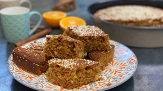 Πανεύκολη συνταγή για φανουρόπιτα από τον Άκη Πετρετζίκη