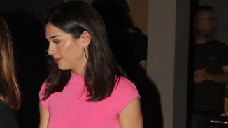 Στην κουζίνα του πατρικού της σπιτιού η Μελίνα Νικολαΐδη | Έψησε cookies