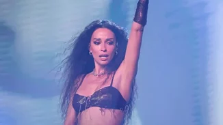 Η Ελένη Φουρέιρα μοιράζεται selfie από το γυμναστήριο - Έχει το απόλυτο six - pack και μας το δείχνει