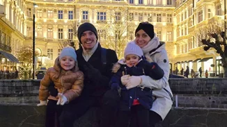 Λευτέρης Πετρούνιας - Βασιλική Μιλλούση | Οι κόρες τους έχουν καλλιτεχνική φλέβα