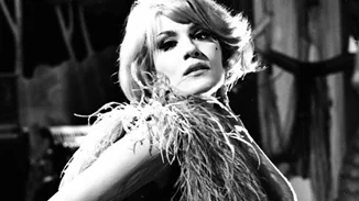 Μαίρη Χρονοπούλου: Ο "άγνωστος" έρωτας με τον Μίμη Πλέσσα