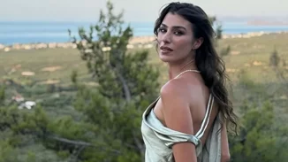 Χρύσα Μιχαλοπούλου | Η selfie με το κομψό κολιέ που δεν αποχωρίζεται ποτέ