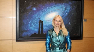 Μαρί Κωνσταντάτου | Η σπάνια εμφάνιση με τον σύντροφό της - Το ιδιαίτερο πανωφόρι της