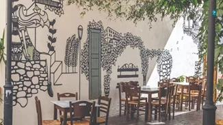 4 μέρη για να φας με ένα εικοσάρικο στην τσέπη